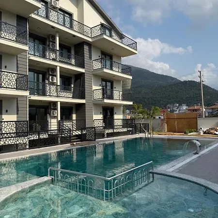 Serenity Apartahotel 3*